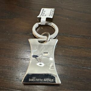 Saks Fifth Avenue Key Chain Silver Heavy New in Box